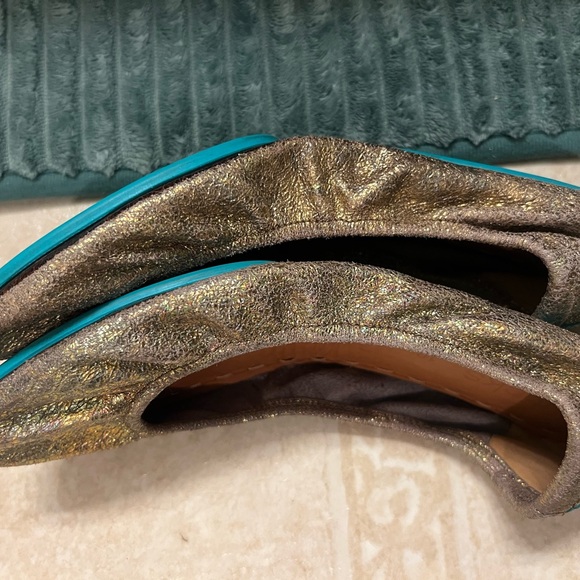 Starstruck Tieks- Shimmering Gold Women's Flats - Picture 3 of 8